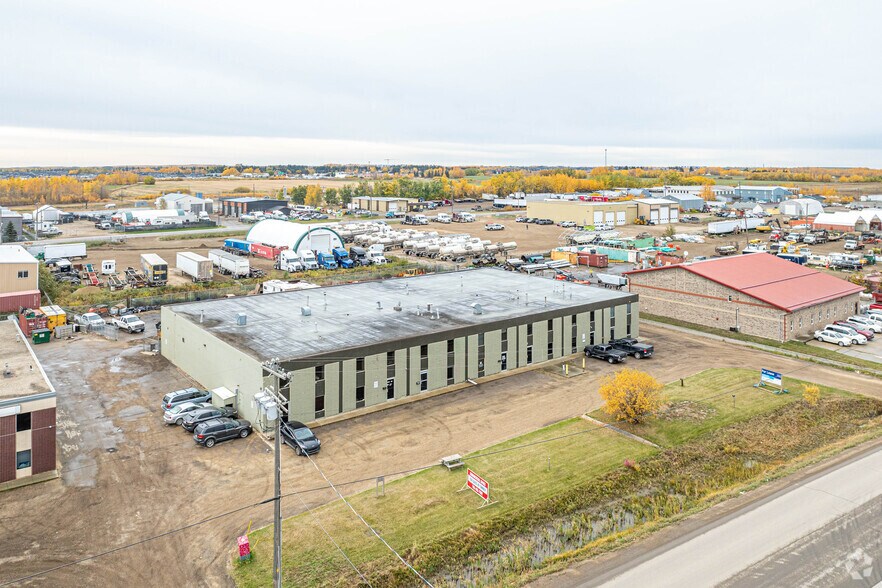 20133 107th Ave NW, Edmonton, AB à louer - Aérien - Image 2 de 3