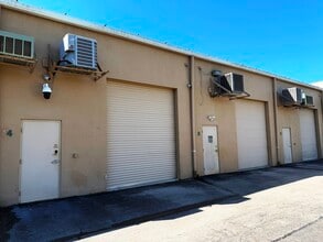 1035 Collier Center Way, Naples, FL for lease Building Photo- Image 2 of 12