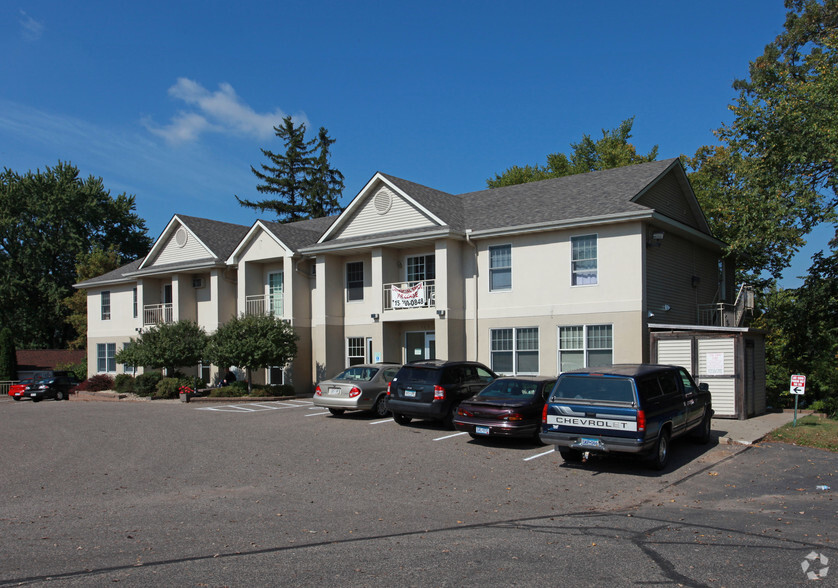 115-123 W Cascade Ave, River Falls, WI à vendre - Photo principale - Image 1 de 1