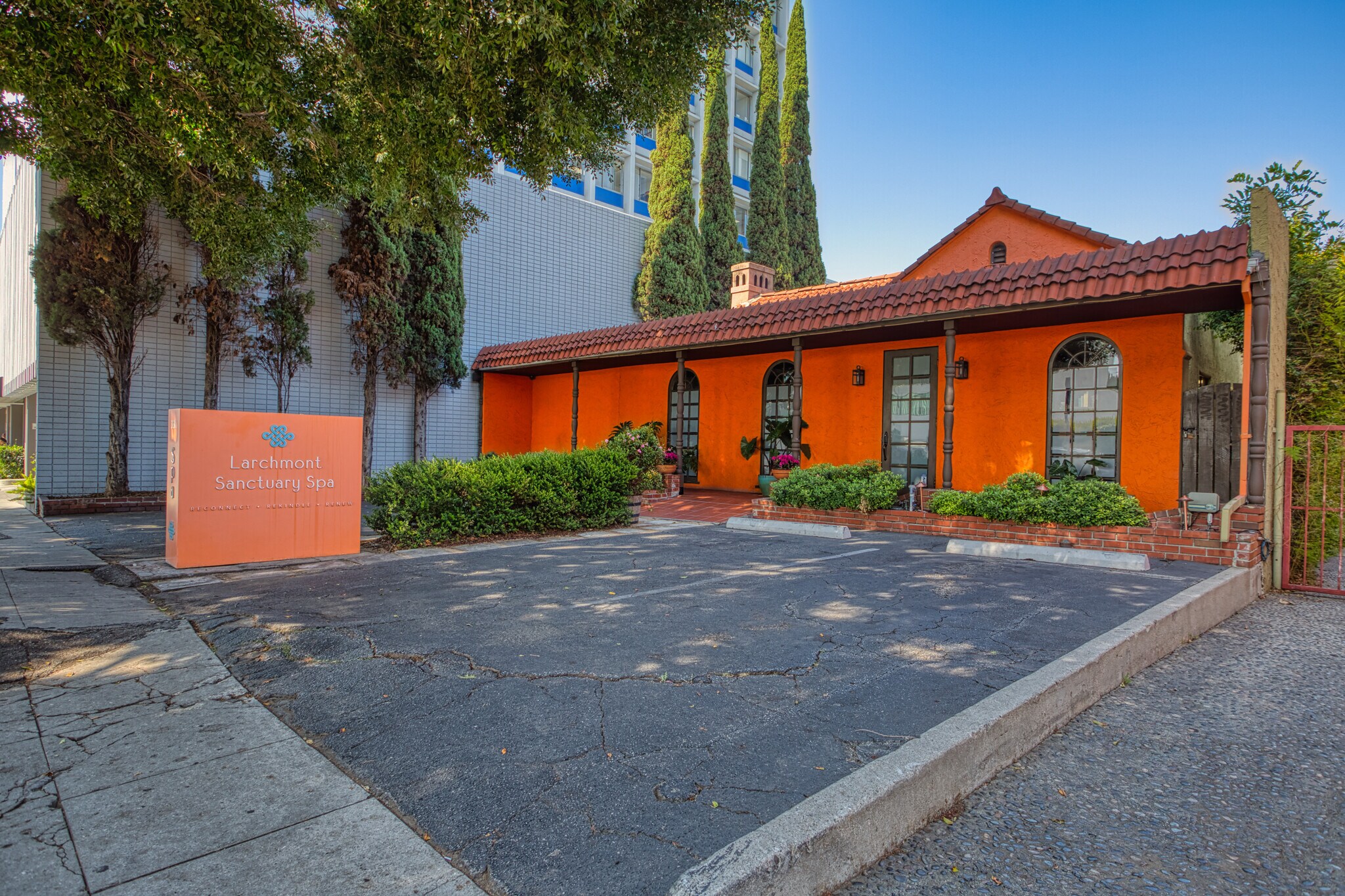 331 N Larchmont Blvd, Los Angeles, CA à vendre Photo du bâtiment- Image 1 de 14