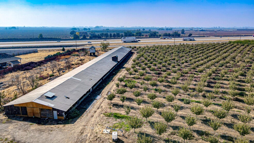 3081 Pioneer Rd, Merced, CA for sale - Primary Photo - Image 1 of 52