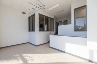 522 9th St W, Bradenton, FL à louer Photo intérieure- Image 2 de 14