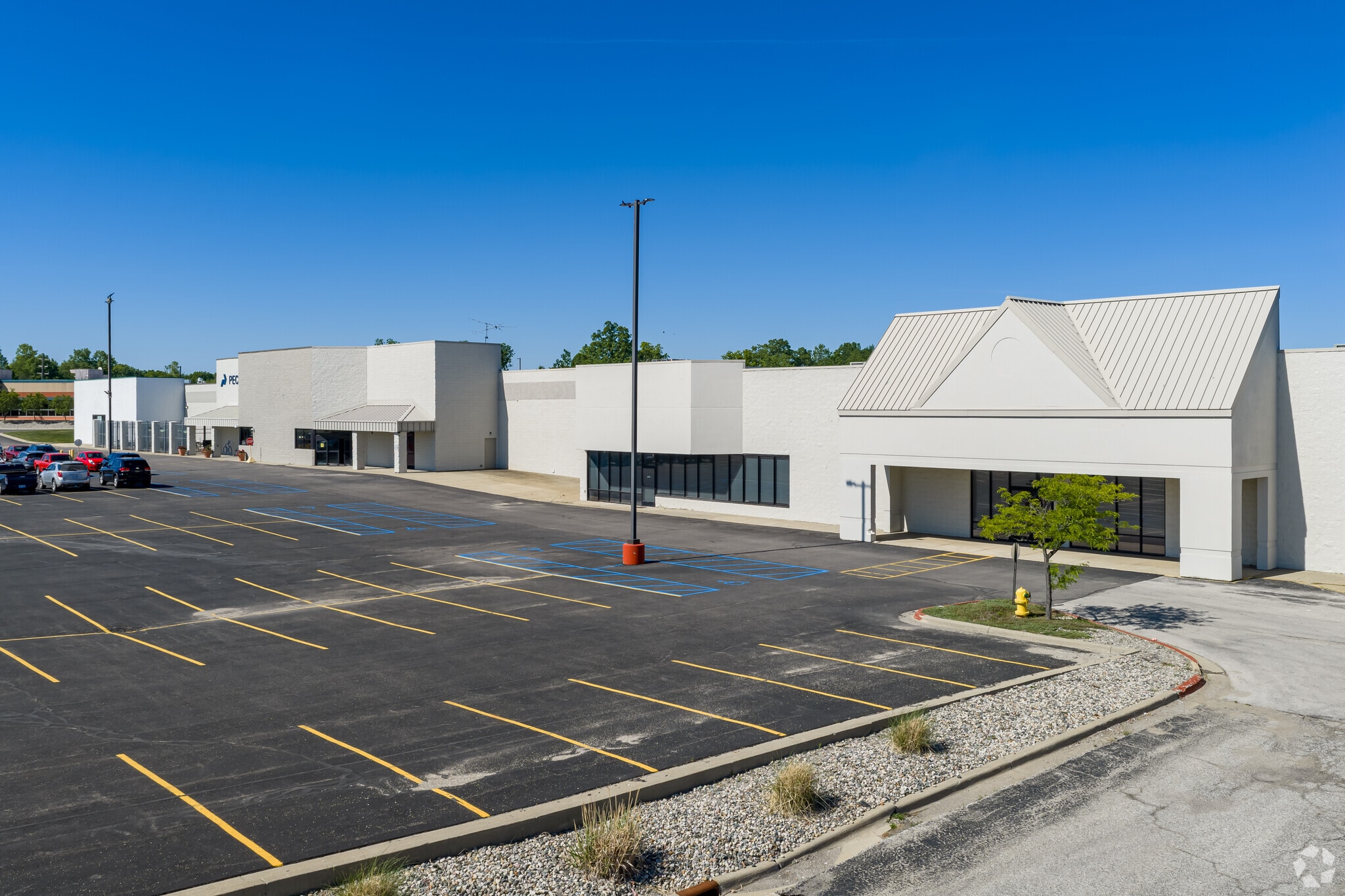 3080 S Linden Rd, Flint, MI for sale Building Photo- Image 1 of 26
