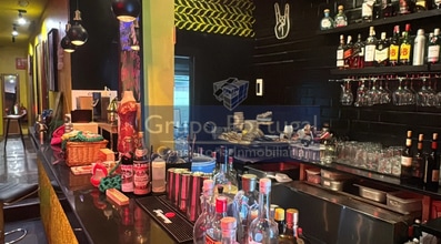 Retail in Madrid, Madrid for lease Interior Photo- Image 2 of 6