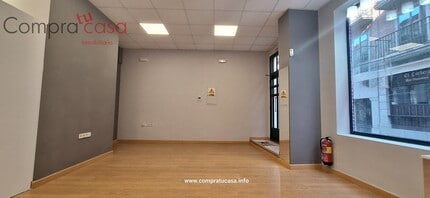 Retail in Segovia, Segovia for lease Interior Photo- Image 2 of 11