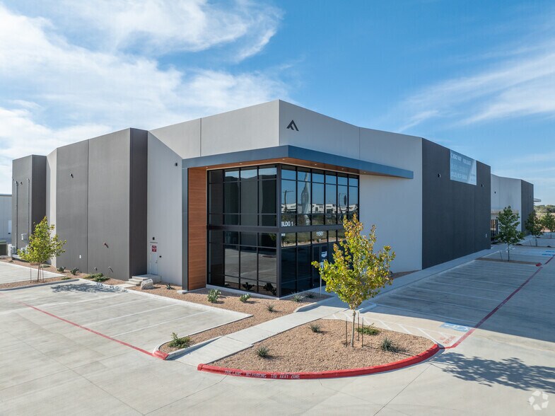 Hero Way West, Leander, TX à louer - Photo du bâtiment - Image 1 de 33