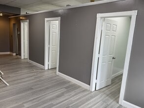 494 Main St, New Britain, CT for lease Interior Photo- Image 1 of 5