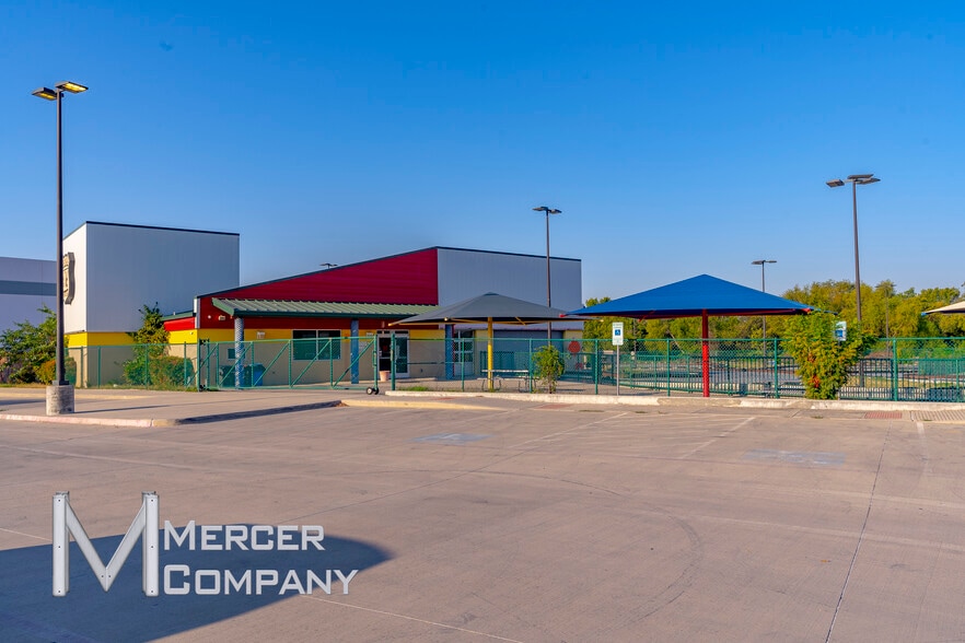 5411 Denton Hwy, Haltom City, TX for sale - Building Photo - Image 3 of 6