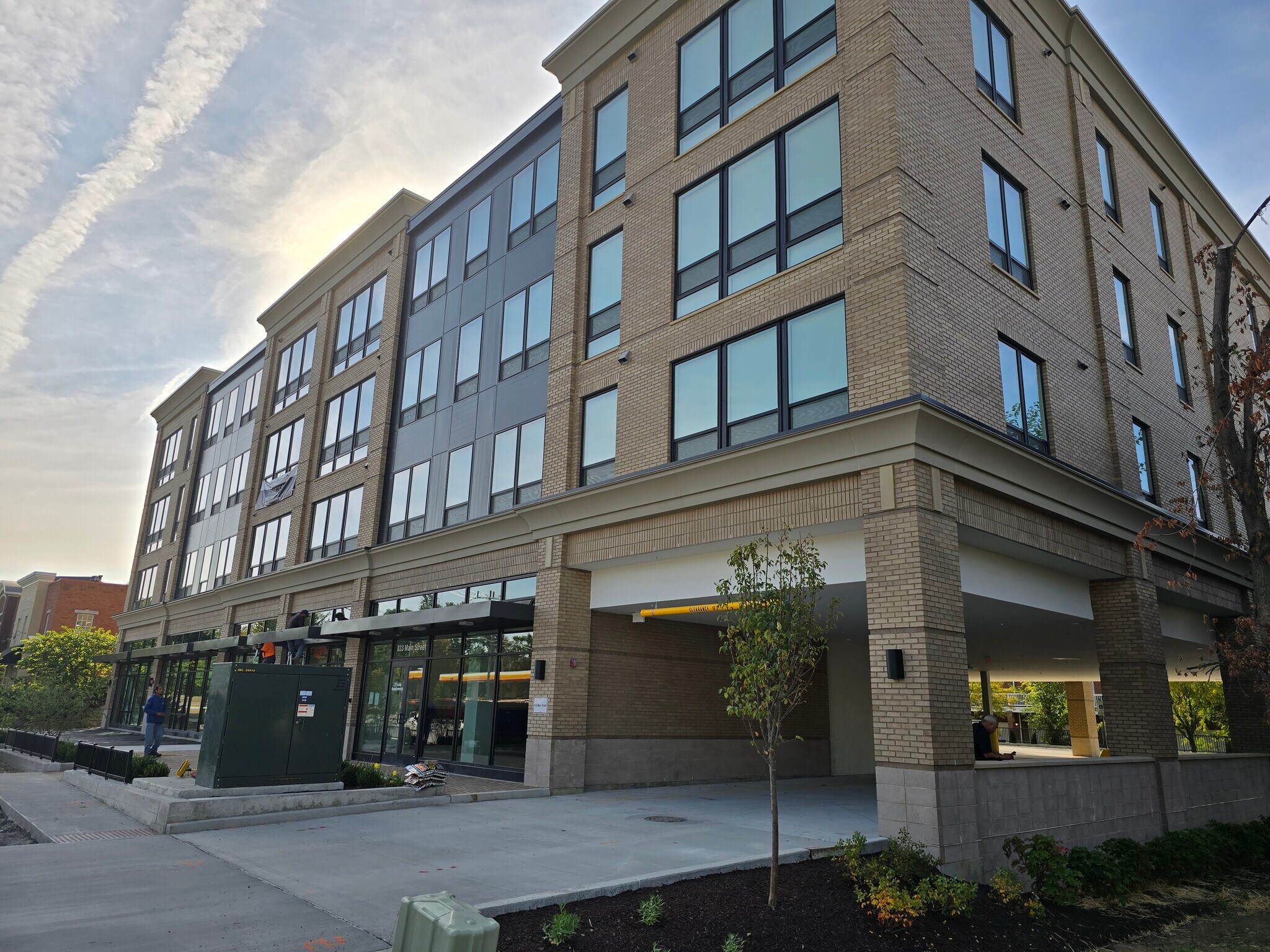 833 W Main St, Carmel, IN à louer Photo du bâtiment- Image 1 de 3
