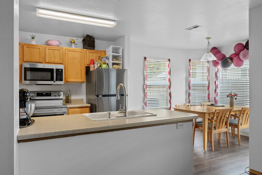1805 E Overland Rd, Meridian, ID à vendre - Photo du bâtiment - Image 3 de 11