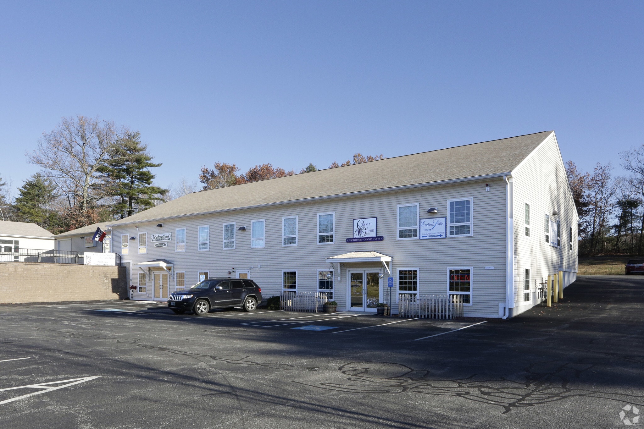 45 Londonderry Tpke, Hooksett, NH for lease Primary Photo- Image 1 of 17