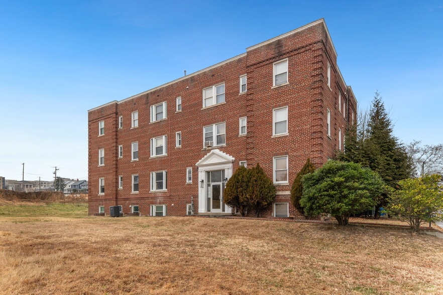 6024 8th St NW, Washington, DC for sale - Building Photo - Image 2 of 3