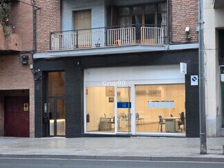 Plus de détails pour Multi-résidentiel à vendre