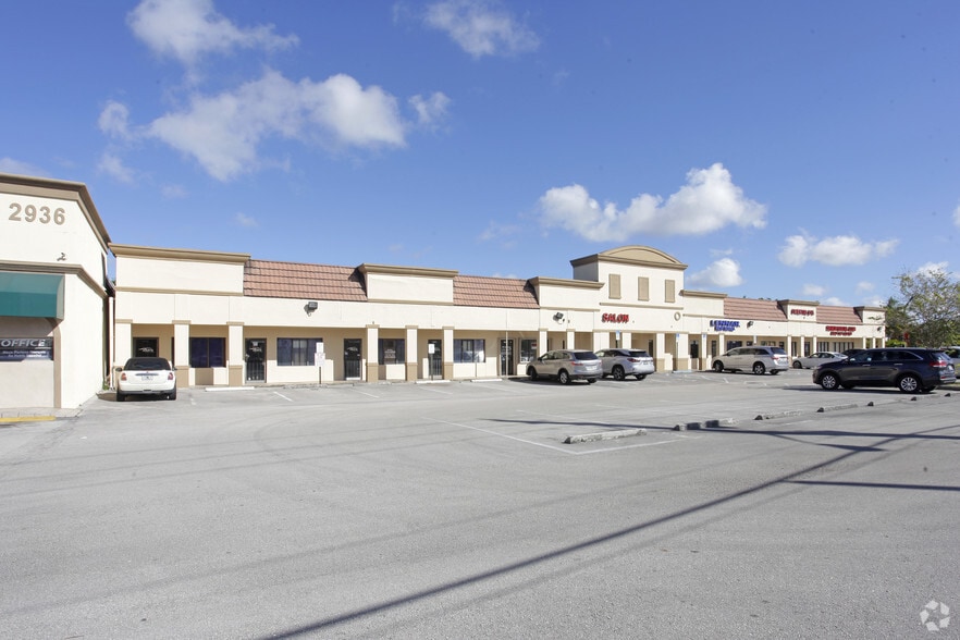 2922 N State Road 7, Margate, FL à vendre - Photo du bâtiment - Image 2 de 3