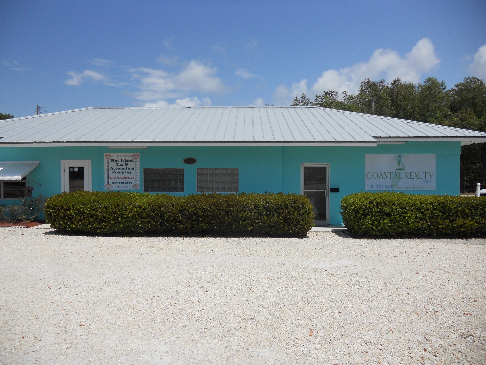10530 Stringfellow Rd, Bokeelia, FL à vendre Photo du bâtiment- Image 1 de 8