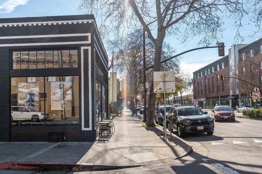 2101 San Pablo Ave, Berkeley, CA à vendre - Photo du bâtiment - Image 3 de 18