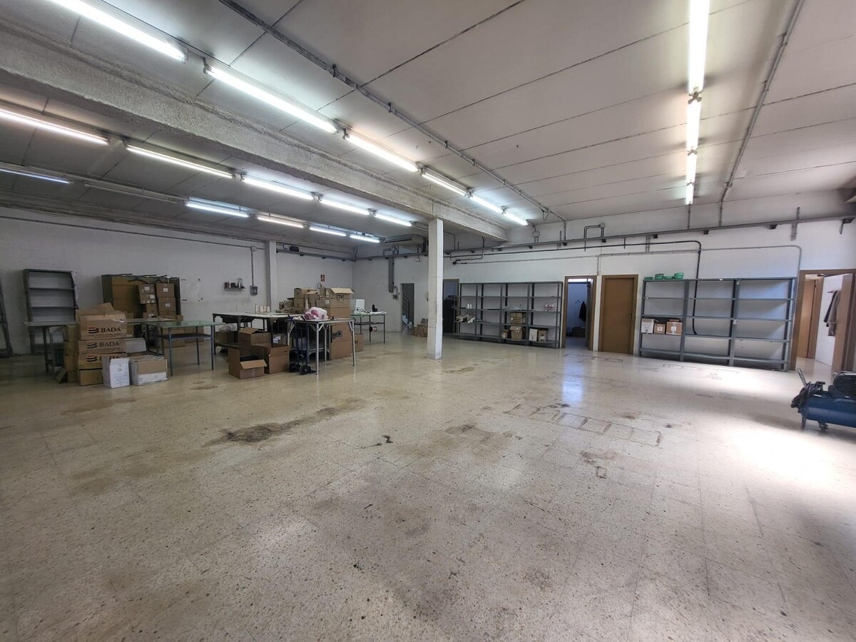 Igualada, BAR 08700 - - - Photo intérieure - Image 1 of 27