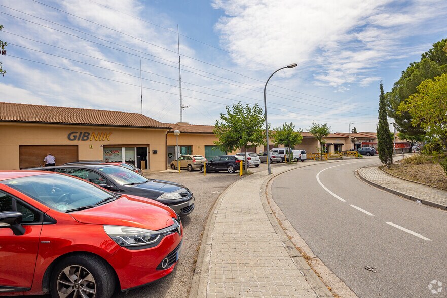 Passatge Arraona, 2-12, Barberà del Vallès, Barcelona for sale - Building Photo - Image 2 of 3