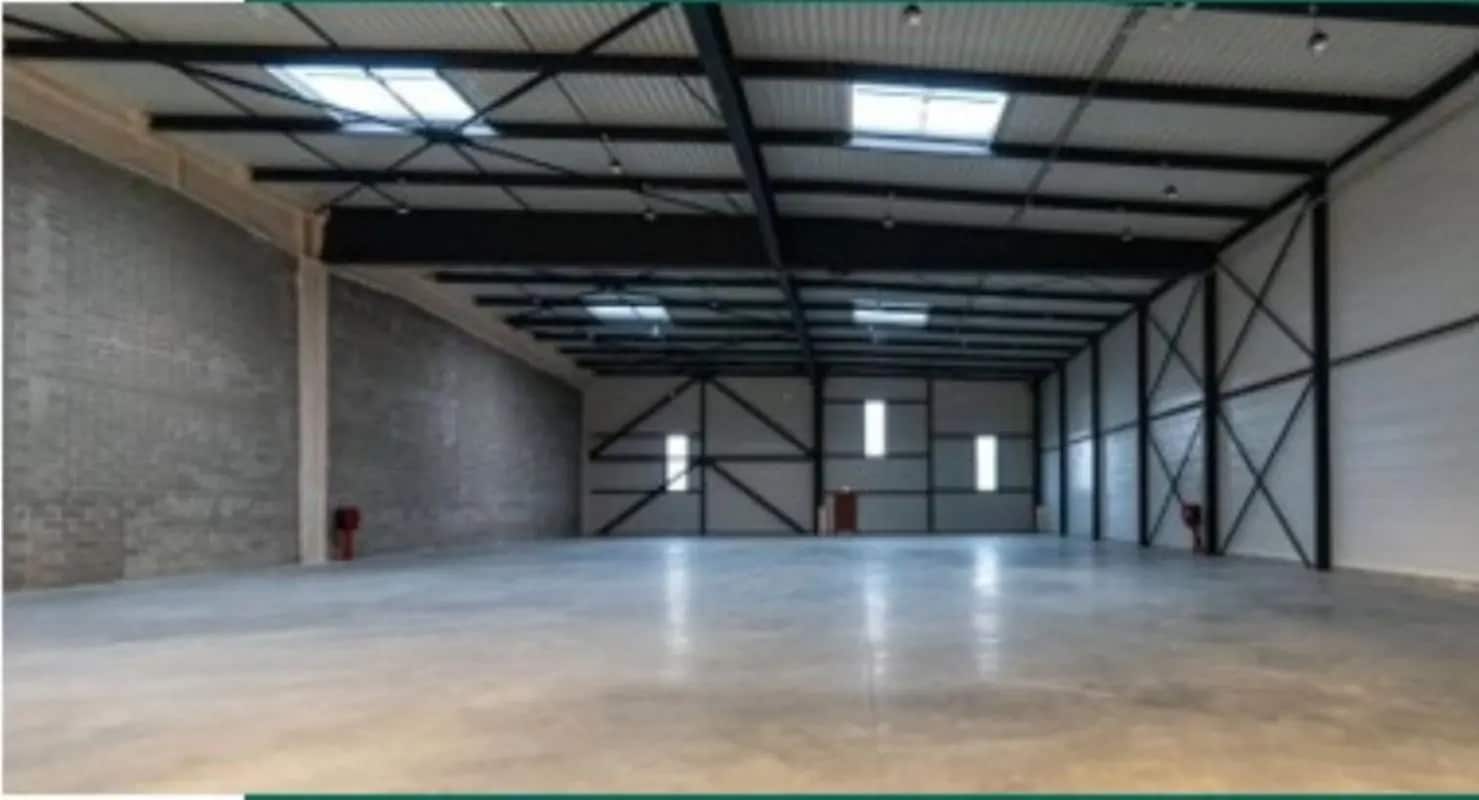 Office in SAINT-OUEN-L'AUMONE for lease Interior Photo- Image 1 of 11