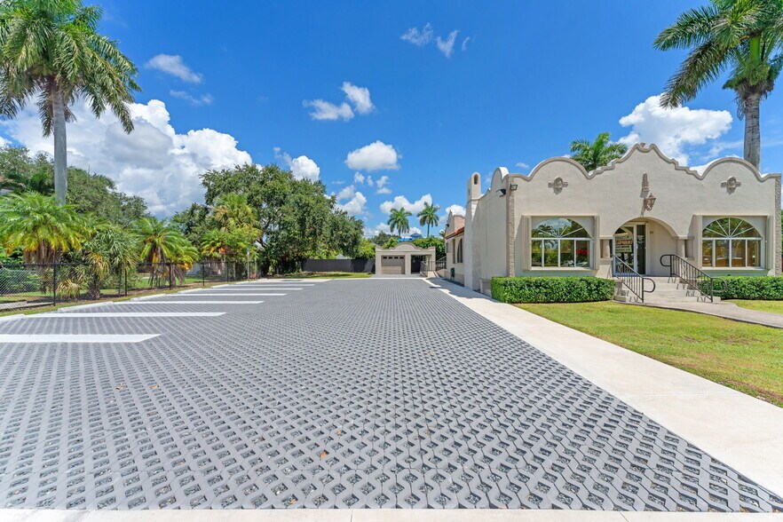 97 NE 15th St, Homestead, FL à vendre - Photo du bâtiment - Image 2 de 39