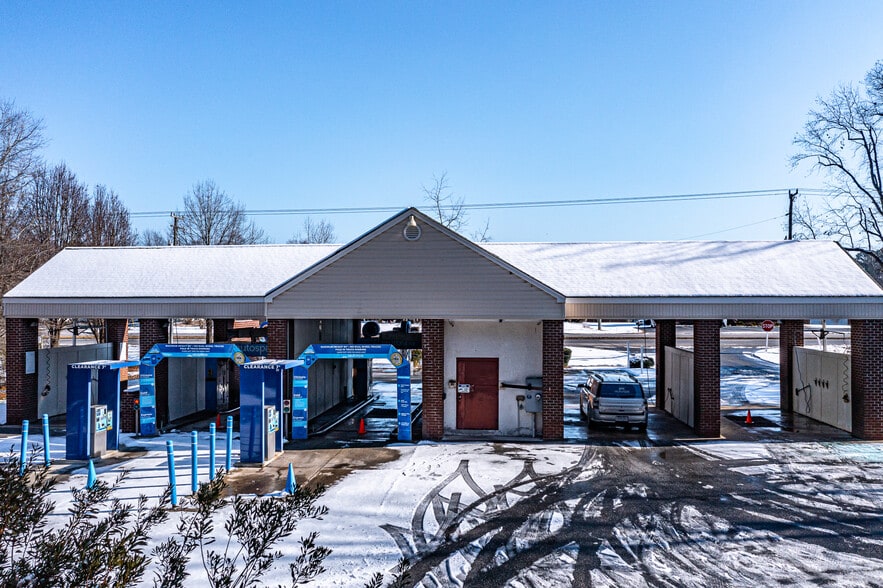 4088 George Washington Memorial Hwy, Gloucester, VA for sale - Primary Photo - Image 1 of 46