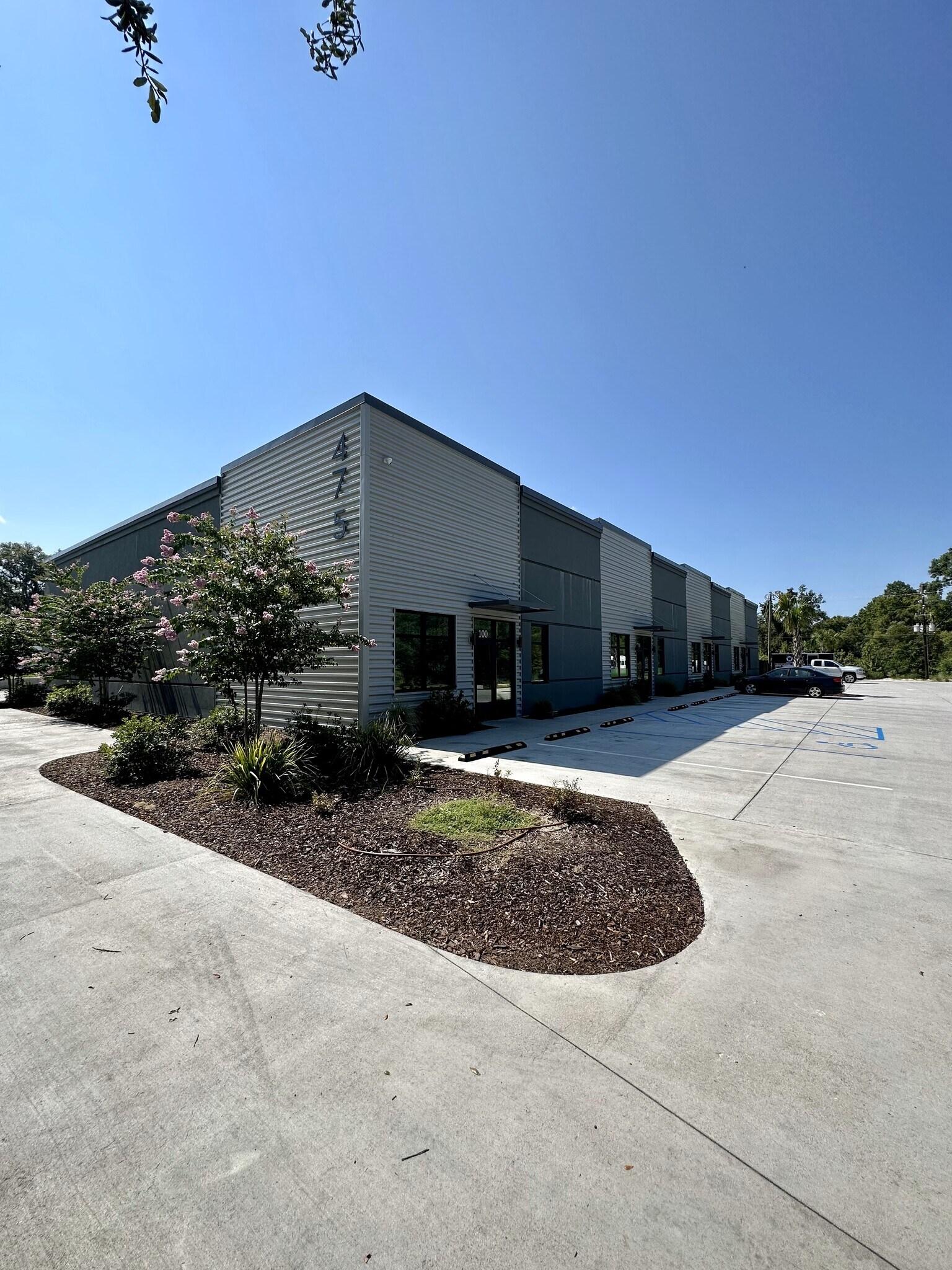 475 Jessen Ln, Charleston, SC for lease Primary Photo- Image 1 of 10