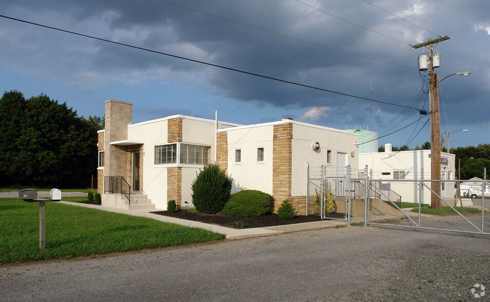 18 Harker Ave, Berlin, NJ à louer - Photo du bâtiment - Image 2 de 2