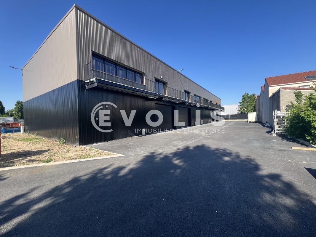Flex in Noisy-le-Grand for lease Building Photo- Image 1 of 17