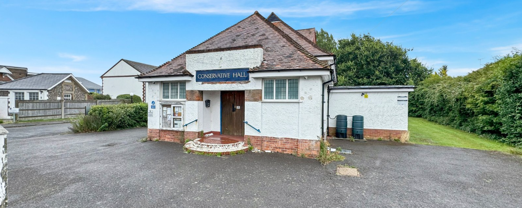 41 Sea Rd, East Preston for sale Primary Photo- Image 1 of 1