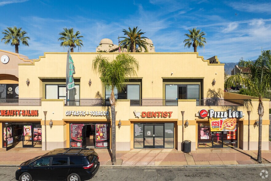 1108 W 2nd St, San Bernardino, CA à vendre - Photo du bâtiment - Image 3 de 4