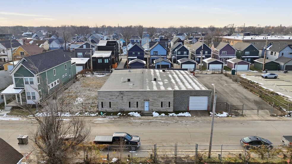 1351 Deloss St, Indianapolis, IN à vendre - Photo du bâtiment - Image 2 de 9