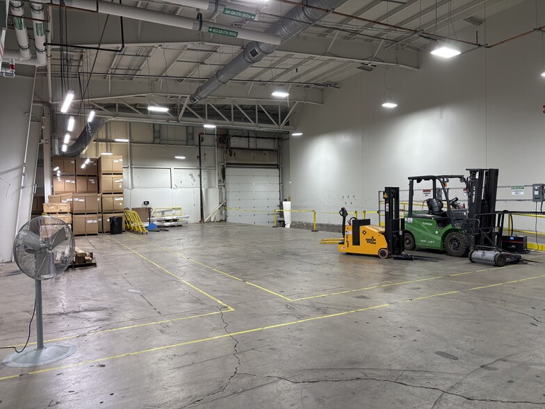 42 Eighty Four Dr, Eighty Four, PA for lease - Building Photo - Image 3 of 24