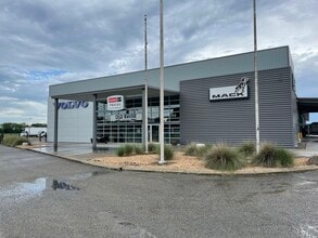 1101 Doyle Melancon Ext, Breaux Bridge, LA for lease Building Photo- Image 1 of 19