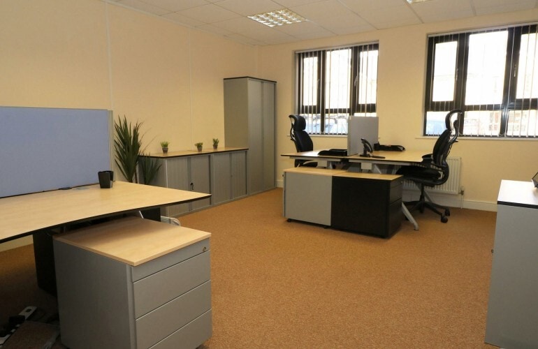 16 Tetbury Rd, Cirencester for lease Interior Photo- Image 1 of 1