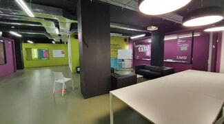 Plus de détails pour Multi-résidentiel à vendre