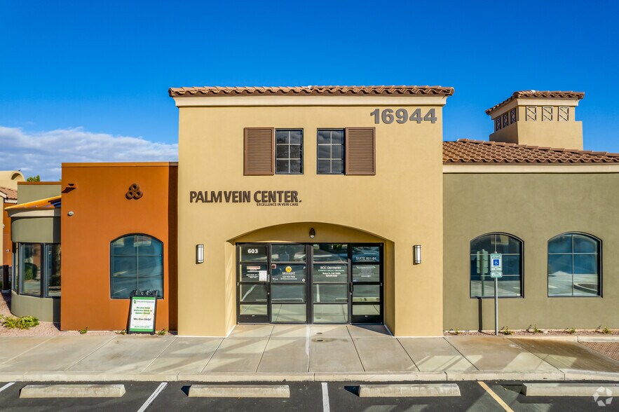 16944 W Bell Rd, Surprise, AZ à vendre - Photo du bâtiment - Image 3 de 13