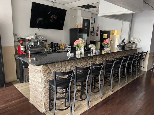 180 Bloomfield Ave, Montclair, NJ à louer - Photo intérieure - Image 2 de 12