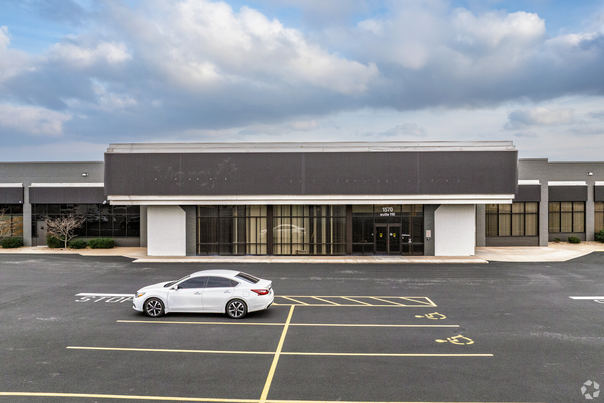 1550-1570 W Battlefield St, Springfield, MO for lease Primary Photo- Image 1 of 10