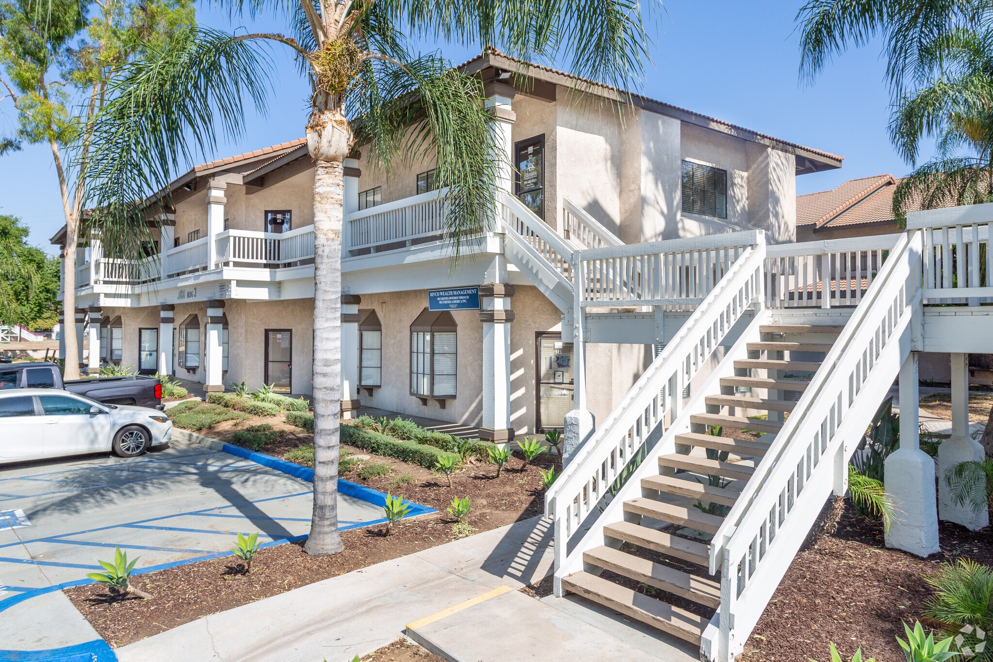 3600 Lime St, Riverside, CA à louer Photo du bâtiment- Image 1 de 17