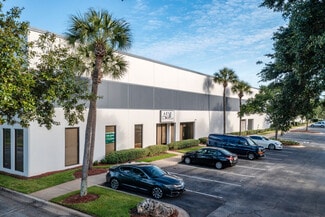 Plus de détails pour 7600 Kingspointe Pky, Orlando, FL - Industriel à louer