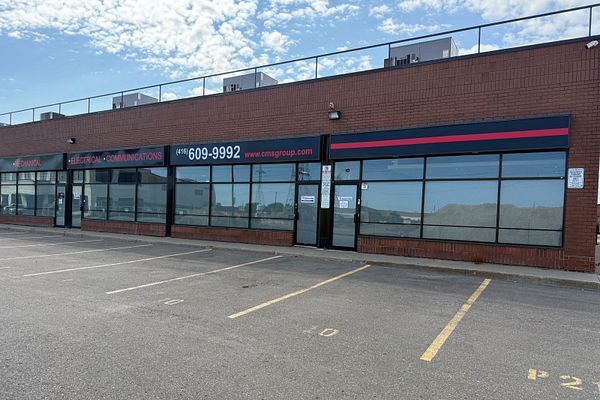 Plus de détails pour 2721 Markham Rd, Toronto, ON - Flex à vendre