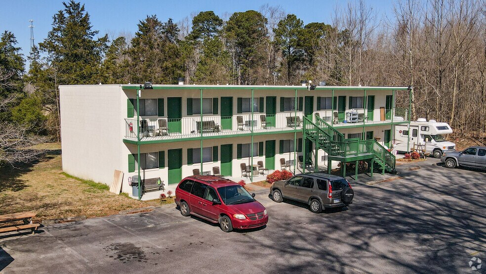 11865 Rolfe Hwy, Surry, VA à vendre - Photo du bâtiment - Image 3 de 5