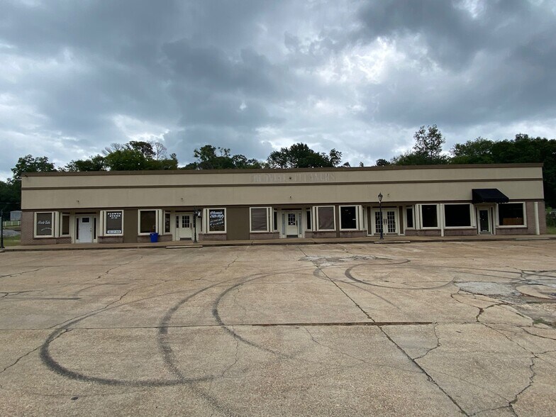 4970 Raymond Ave, Verona, MS à louer - Photo du bâtiment - Image 2 de 4