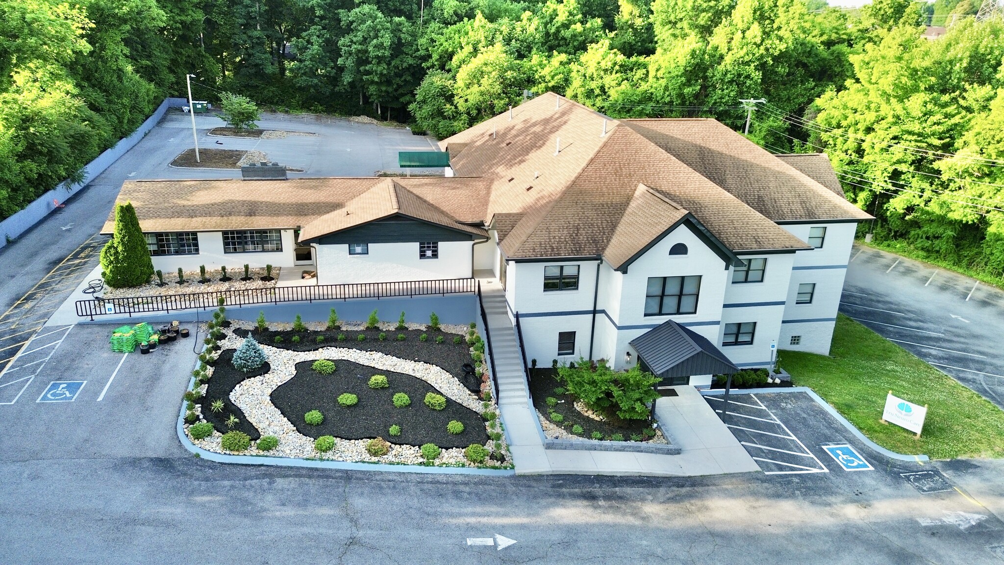 1028 Old Cedar Bluff Rd, Knoxville, TN for lease Building Photo- Image 1 of 2