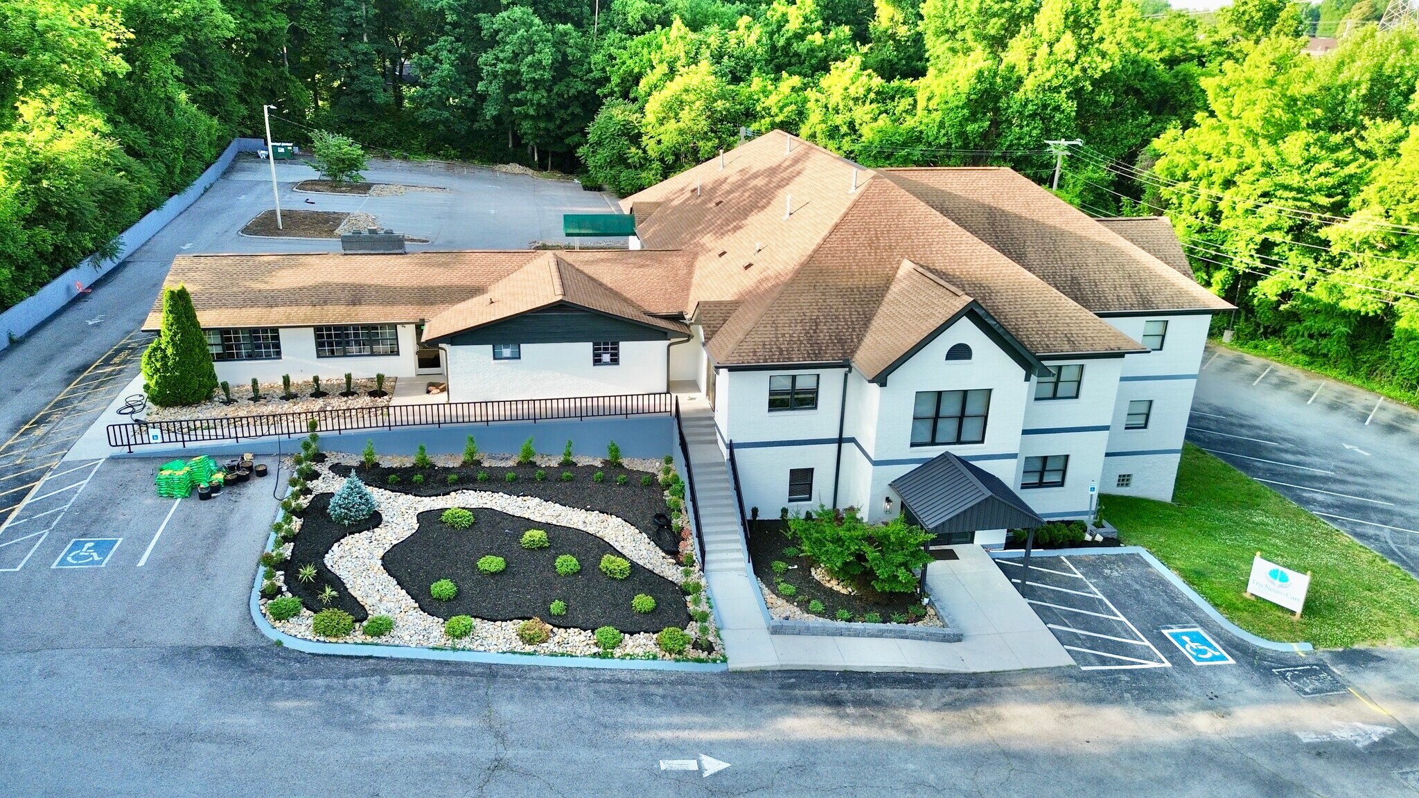 1028 Old Cedar Bluff Rd, Knoxville, TN à louer Photo du bâtiment- Image 1 de 2