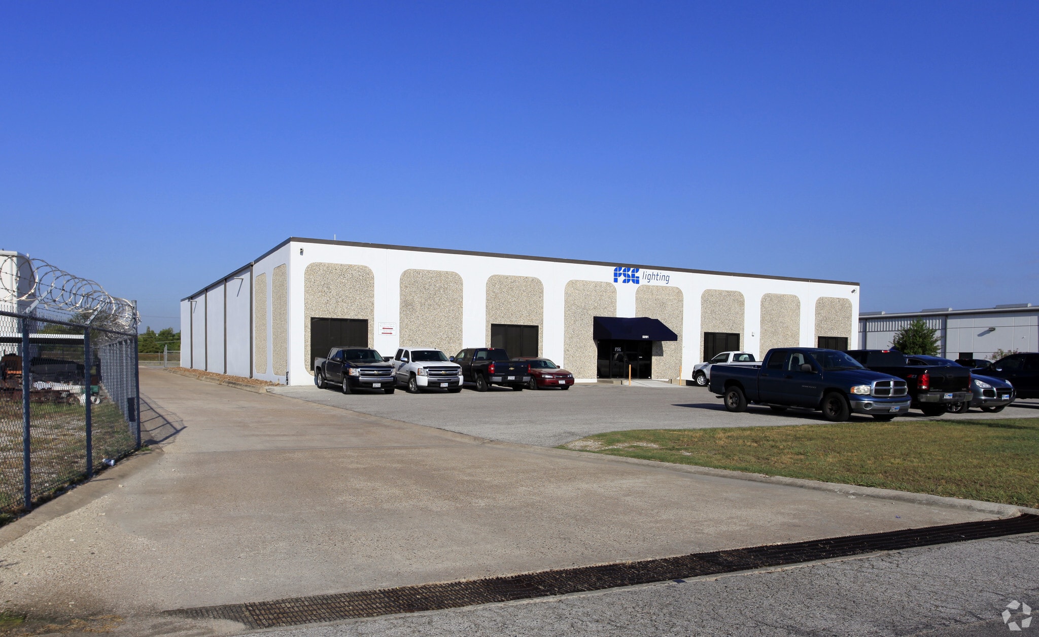 5091 Steadmont Dr, Houston, TX for lease Primary Photo- Image 1 of 7