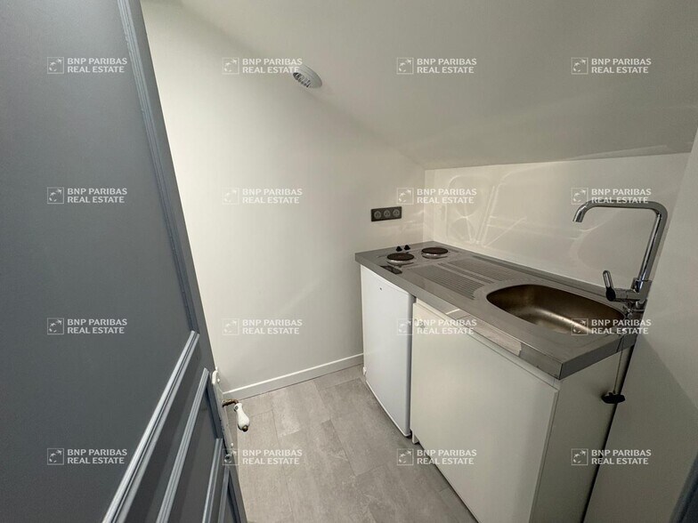 Office in Nantes for lease - Interior Photo - Image 3 of 28