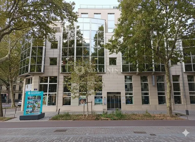 Bureau dans Lille à vendre Photo du bâtiment- Image 1 de 13