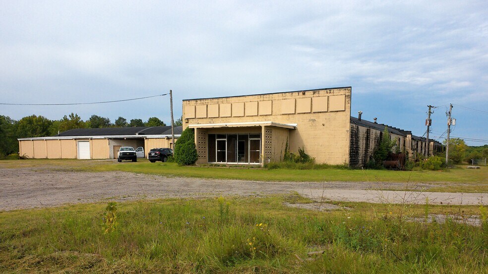 3729 Jefferson Rd, Ashtabula, OH for sale - Primary Photo - Image 1 of 17