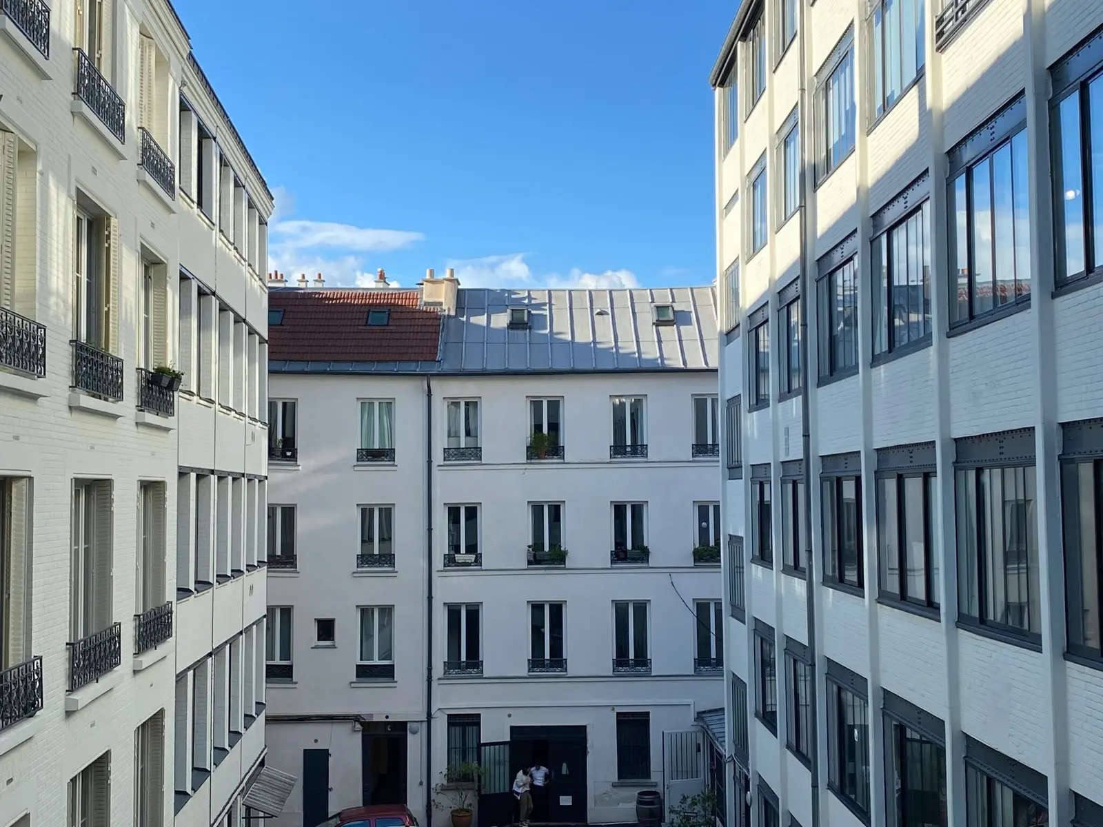 Office in Paris for lease Building Photo- Image 1 of 6